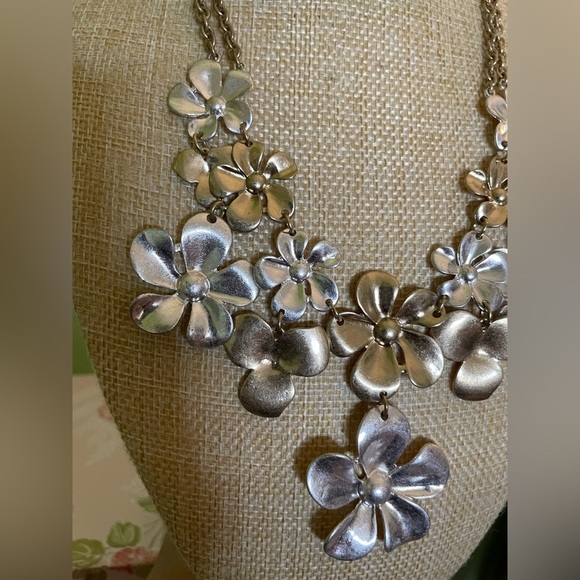 Floral Silver Necklace - Picture 2 of 5
